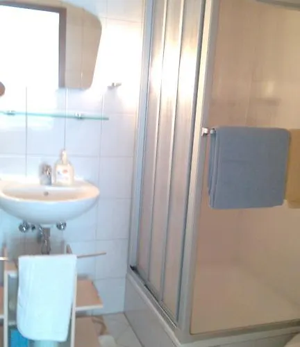 Gaestehaus Kiesgen-mendgen ברנקסטל - קיס